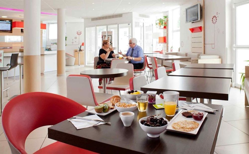 Ibis Auxerre Centre Hotel Restaurant foto